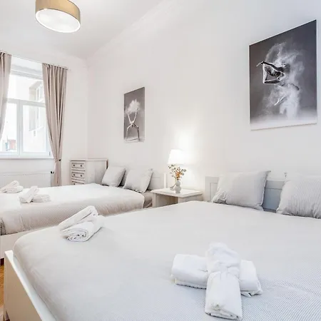 Center Wenceslas Square Premium Comfort *