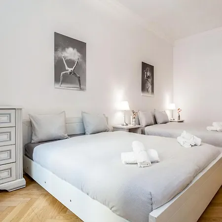 Center Wenceslas Square Premium Comfort