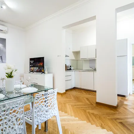 Center Wenceslas Square Premium Comfort Διαμέρισμα *