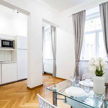 Apartament Center Wenceslas Square Premium Comfort *
